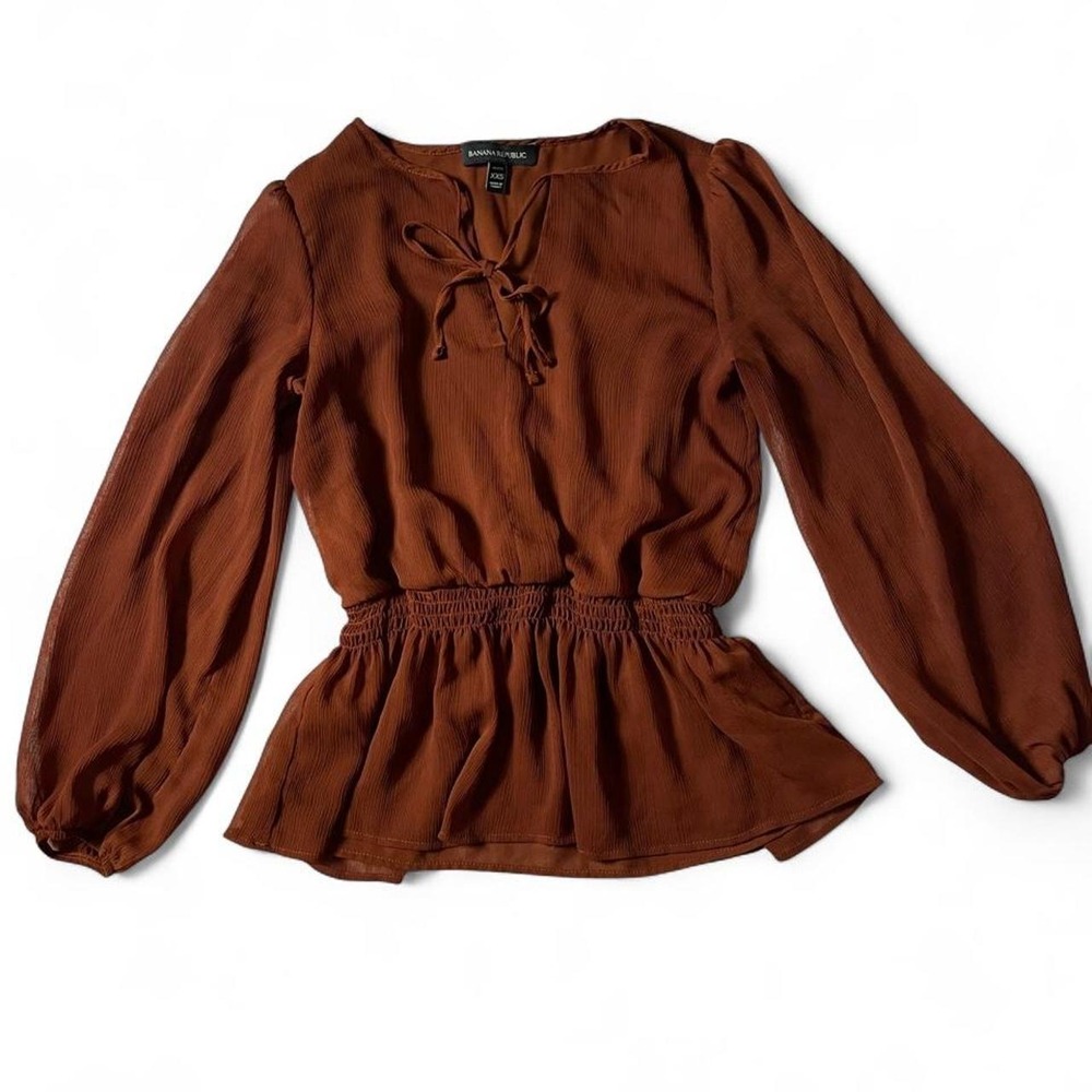 Banana Republic brown blouse with tie front detail